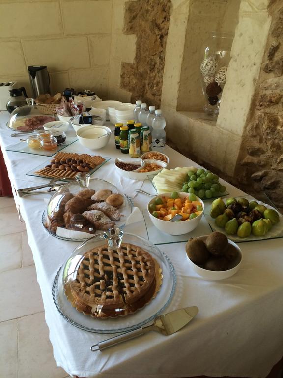 Masseria San Polo Squinzano Eksteriør bilde