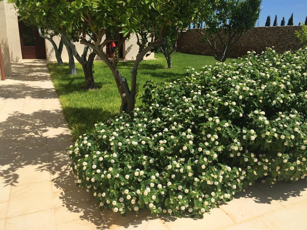 Masseria San Polo Squinzano Eksteriør bilde